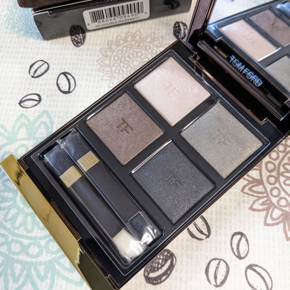 Tom Ford Eye Color Quad Eyeshadow - 05 Double Indemnity - Picture 9 of 10